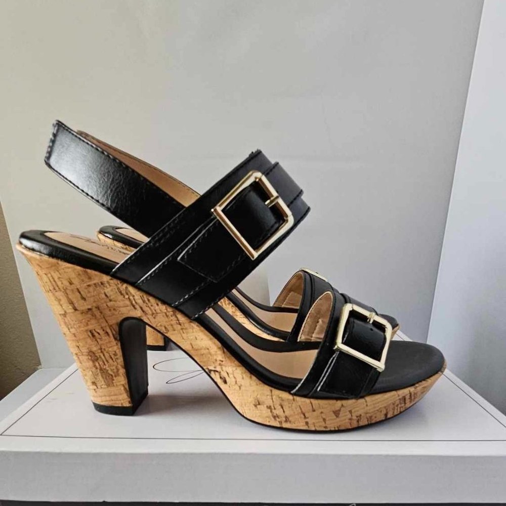 Jaclyn Smith Women’s Maxey Black Platform Buckle Slingback Sandals Size 10M